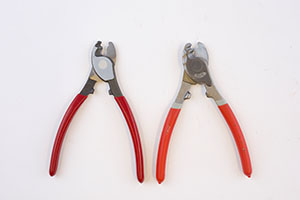 CK Tools Cable Cutter next to the counterfeit Cable Cutter
