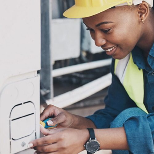 Solar Careers UK Solar Careers Hub Event - solar industry a lady engineer.