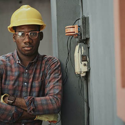Emmanuel Ikwuegbu Unsplash - 51% of UK Electricians experience mental health problem due to work